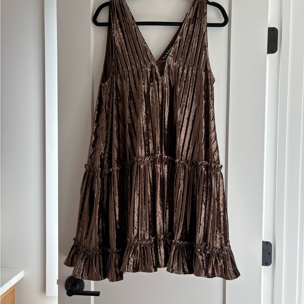 En Saison Chocolate Velvet Tunic